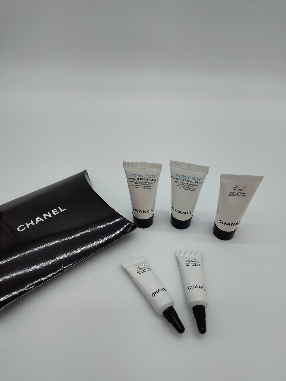 CHANEL BEAUTÉ Hydra Beauty Le Lift Skincare Minis Black Pouch 5 Piece Set NIP